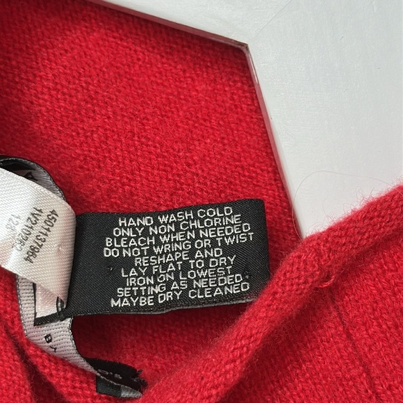 Chico's Black Label 100% Cashmere Turtleneck Sweater Sleeveless  Red Sz 2/Medium - Picture 6 of 9
